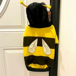 🐝Throw Me A Bone Bumblebee Pet/Dog Hoodie/Costume - Medium